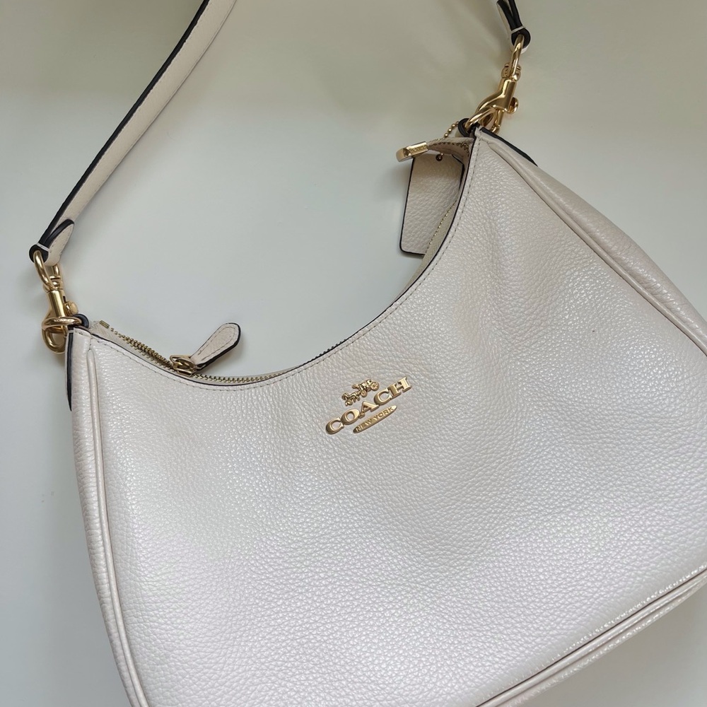 coach teri hobo shoulder bag